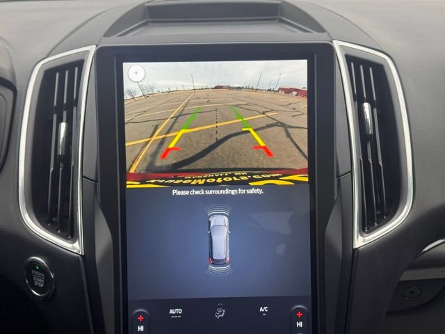 Used 2022 Ford Edge Titanium w/ Class II Trailer Tow Package image 21