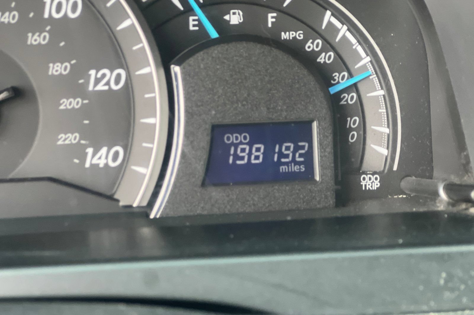Used 2013 Toyota Camry LE FWD image 24
