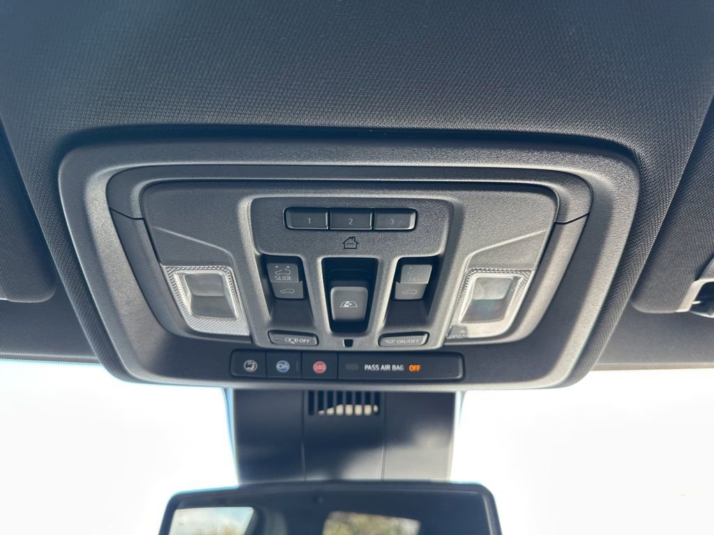 Used 2022 GMC Sierra 1500 AT4 w/ AT4 Premium Package image 7