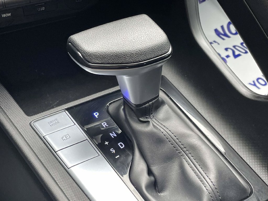 Certified 2024 Hyundai Elantra SEL FWD image 29