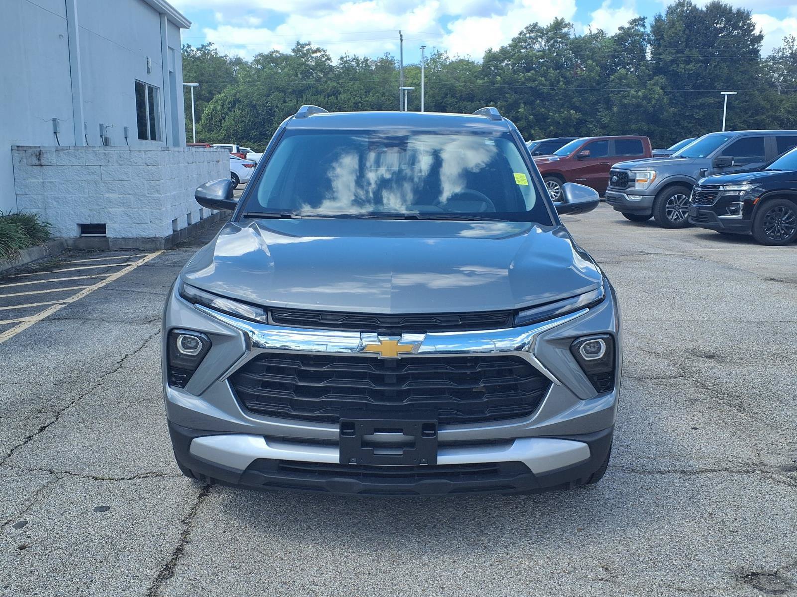 Used 2025 Chevrolet TrailBlazer LT FWD image 19