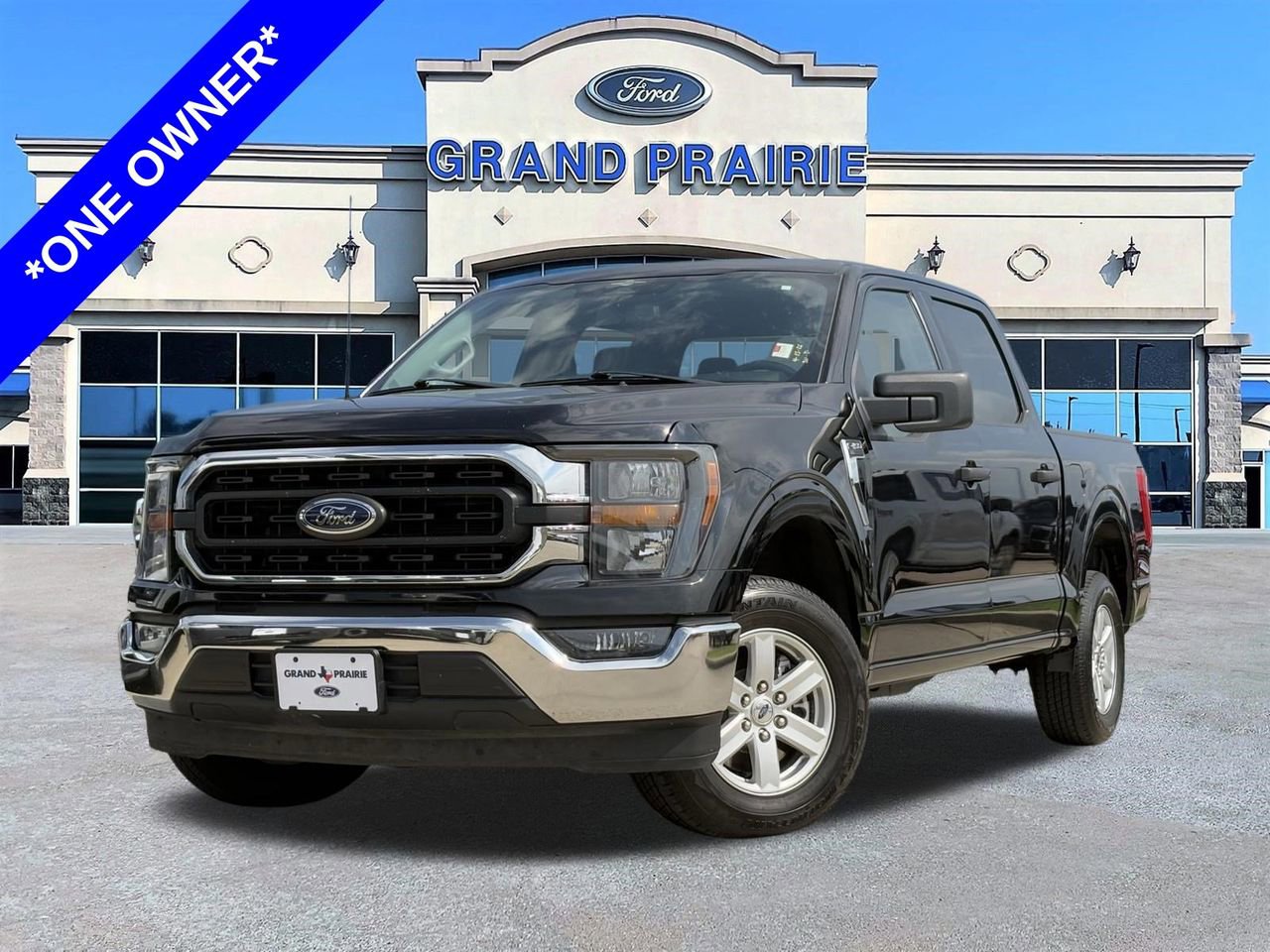 Used 2023 Ford F150 XLT w/ Equipment Group 301A Mid image 1