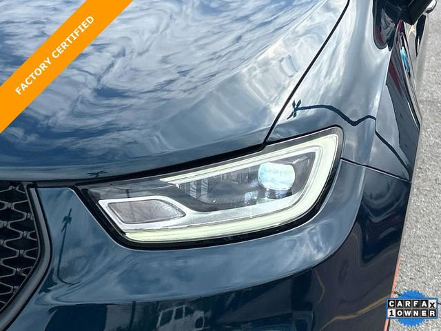 Used 2025 Chrysler Pacifica Premium FWD image 10