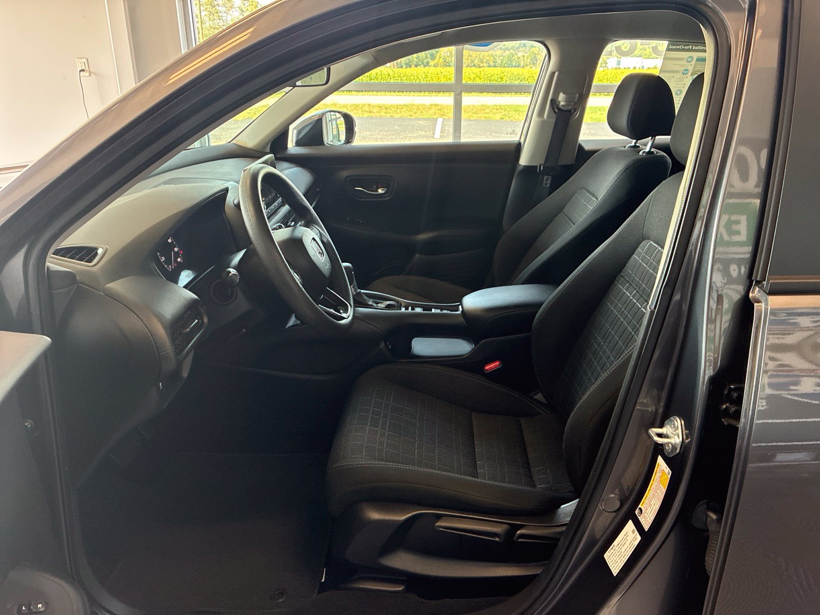 Used 2024 Honda HR-V LX image 13