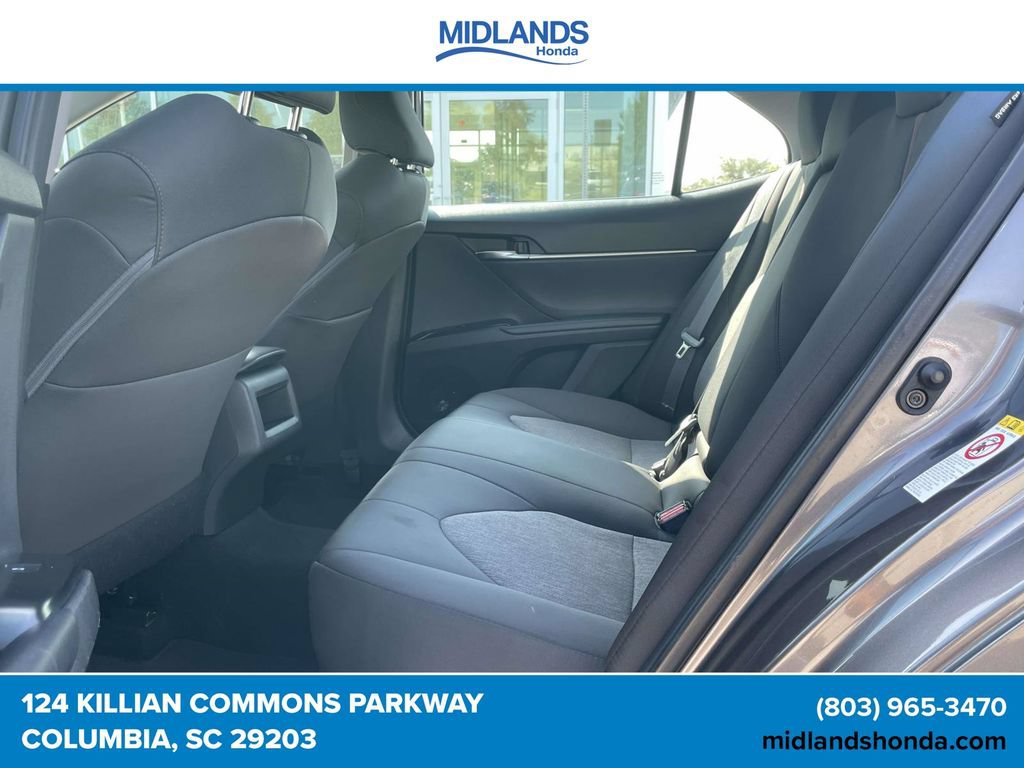 Used 2019 Toyota Camry LE FWD image 9