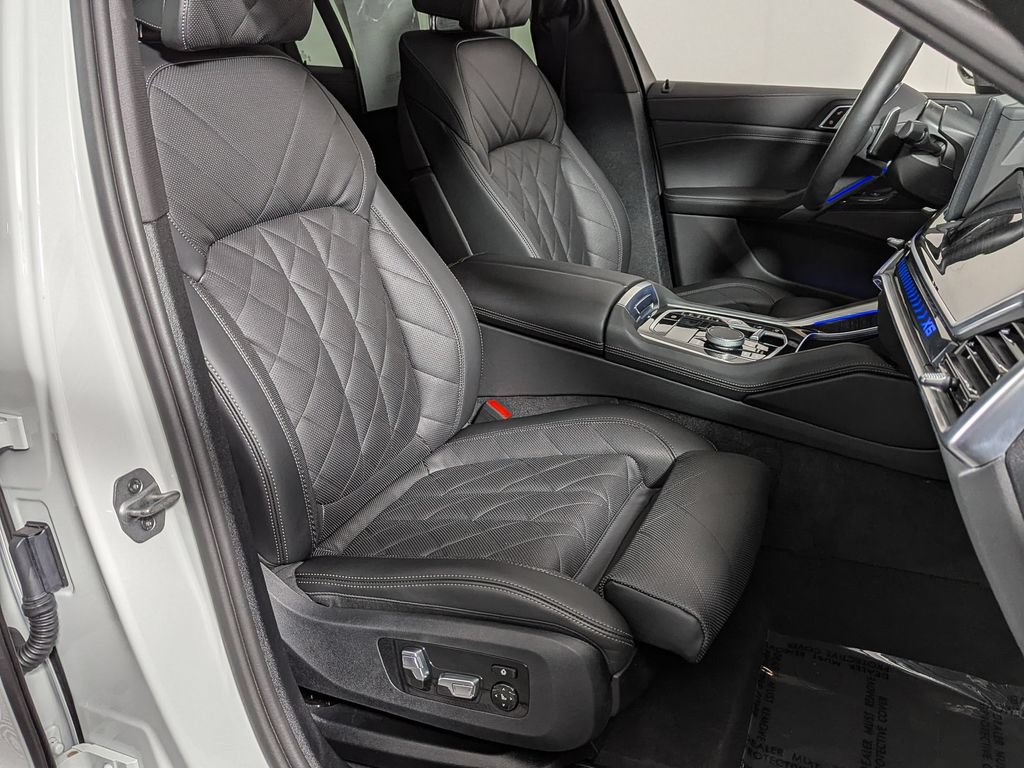 Used 2026 BMW X6 xDrive40i image 33