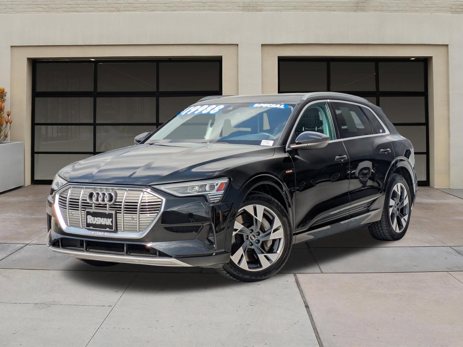 Used 2022 Audi e-tron Premium image 3