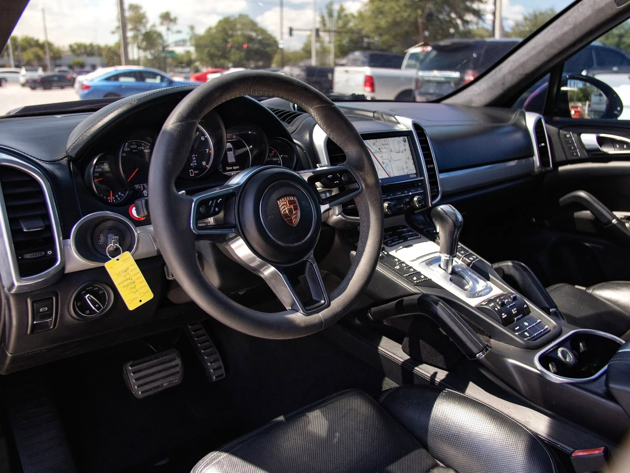 Used 2015 Porsche Cayenne Turbo AWD/4WD image 23
