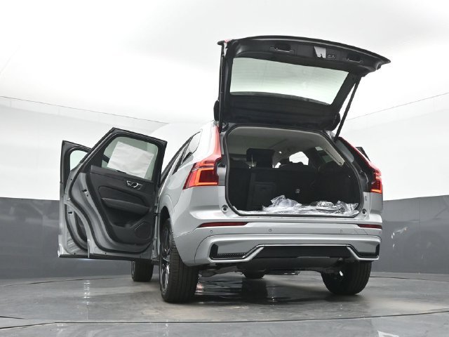New 2027 Volvo XC60 B5 Core AWD/4WD image 53
