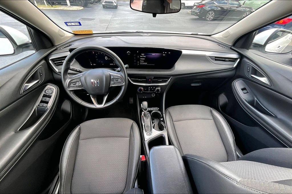 Used 2025 Buick Encore GX Preferred FWD image 7