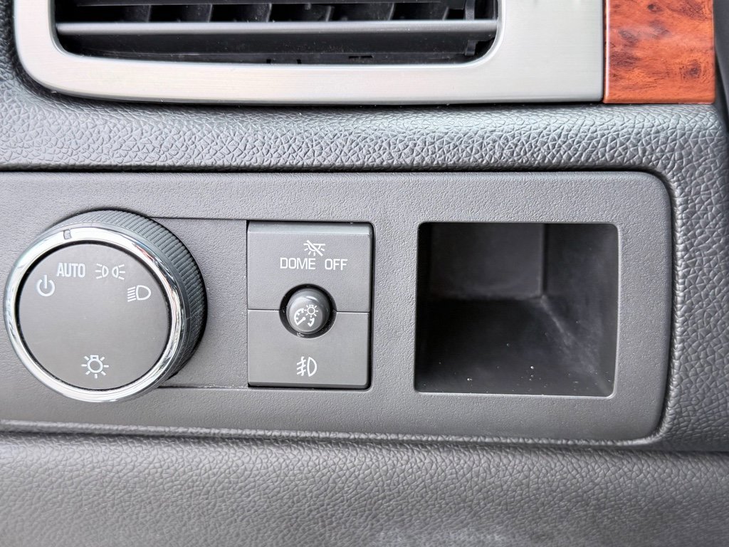 Used 2012 Chevrolet Tahoe LT image 11