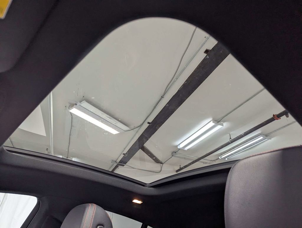 Used 2023 Ford Explorer XLT w/ Equipment Group 202A image 15