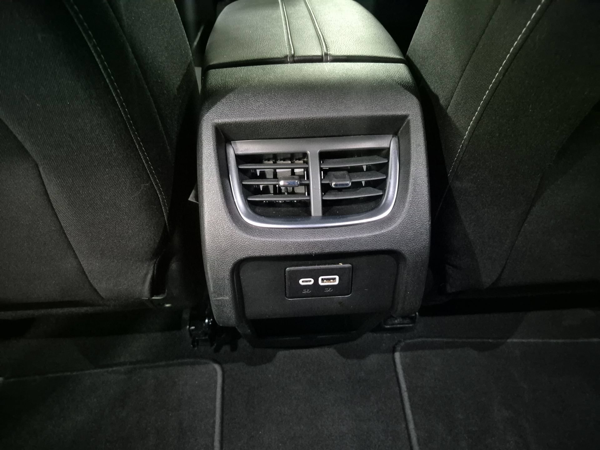 Certified 2025 Chevrolet Blazer LT AWD/4WD image 21