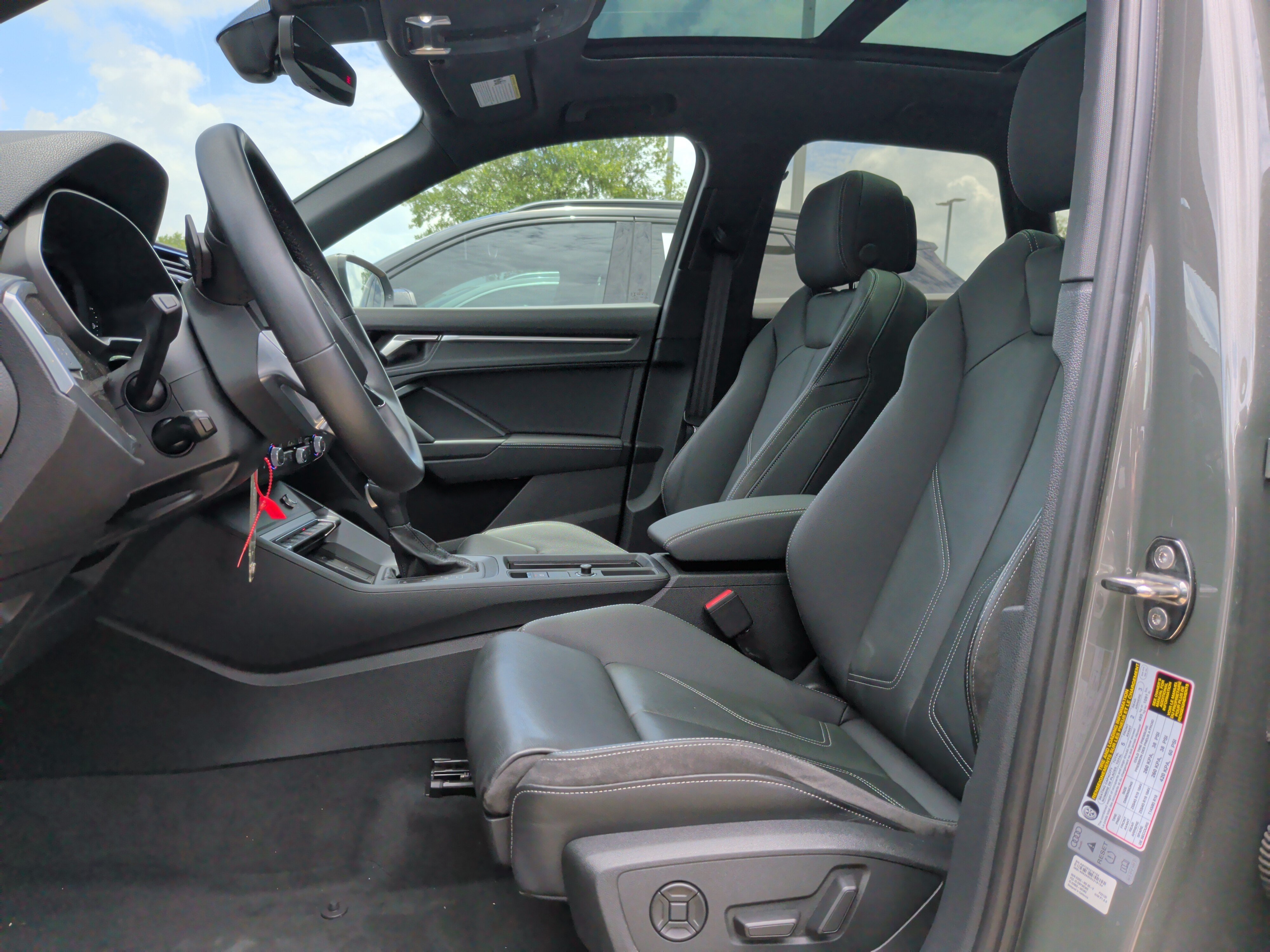 Certified 2022 Audi Q3 2.0T Premium Plus AWD/4WD image 16