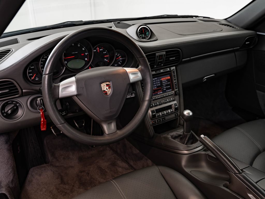 Used 2006 Porsche 911 Carrera 4 AWD/4WD image 4
