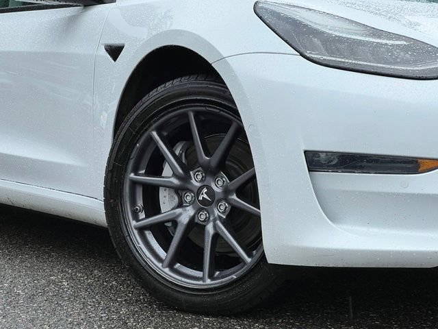 Used 2018 Tesla Model 3 Long Range RWD image 2