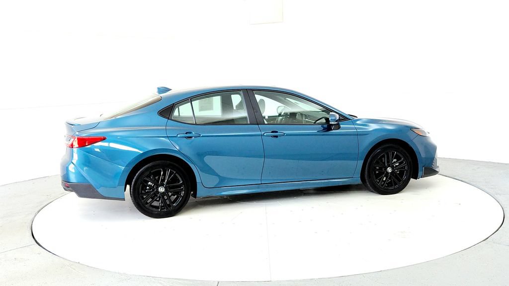 Used 2025 Toyota Camry SE w/ Convenience Package AWD/4WD image 6