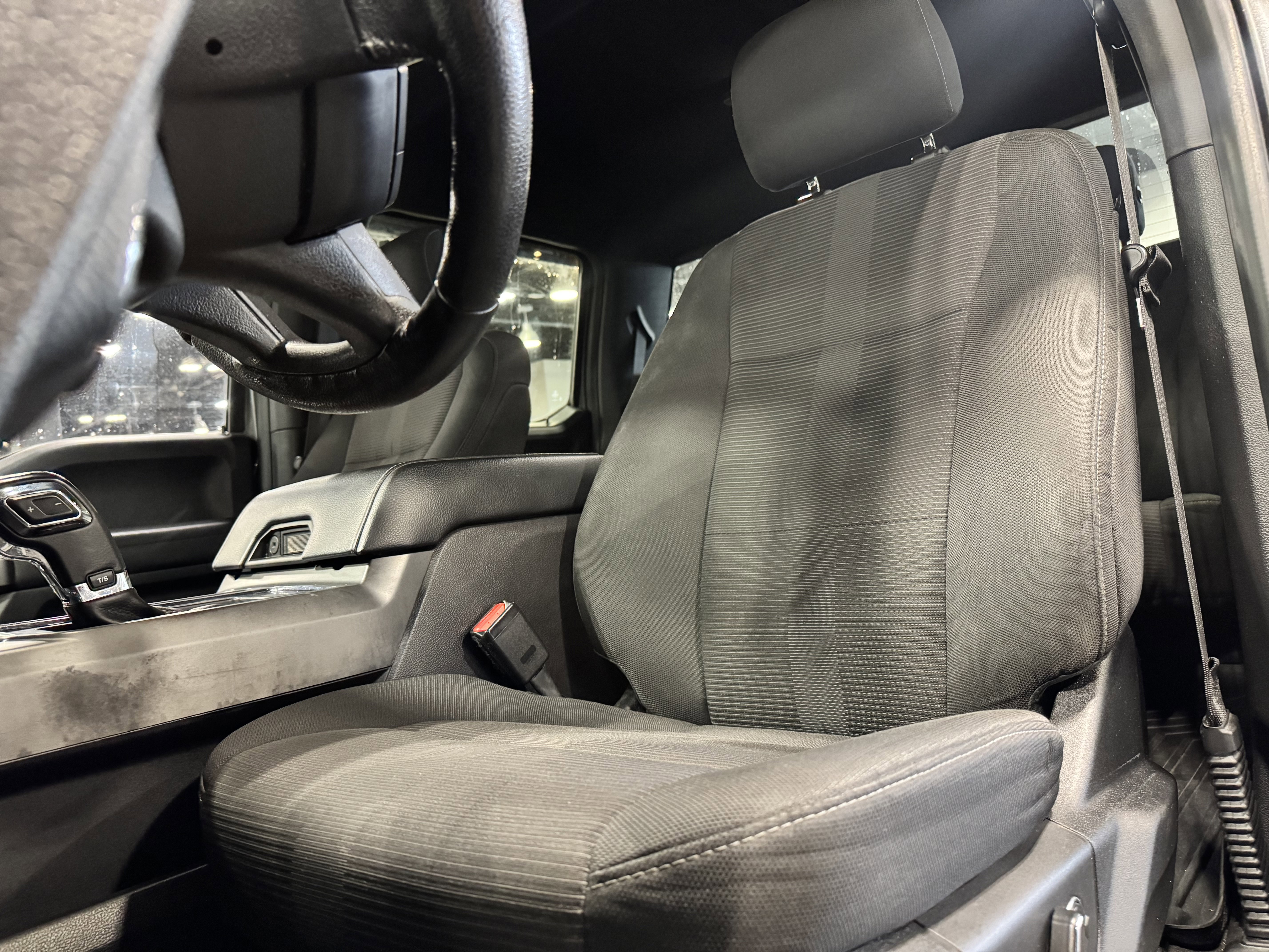 Used 2016 Ford F150 XLT w/ Equipment Group 302A Luxury image 13