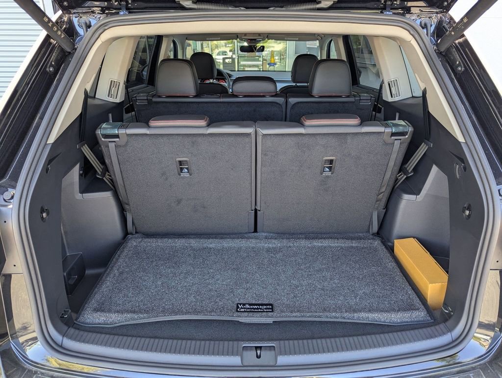 New 2026 Volkswagen Atlas Peak Edition image 19