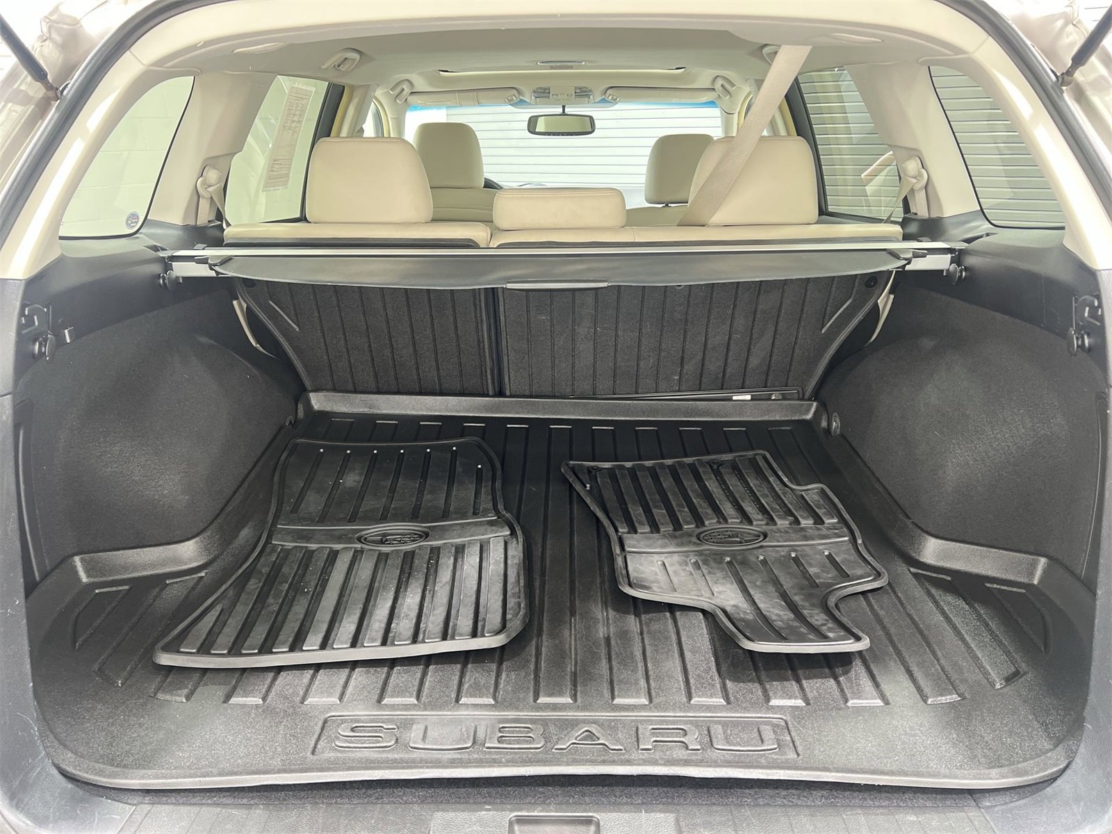 Used 2014 Subaru Outback 2.5i Limited image 23