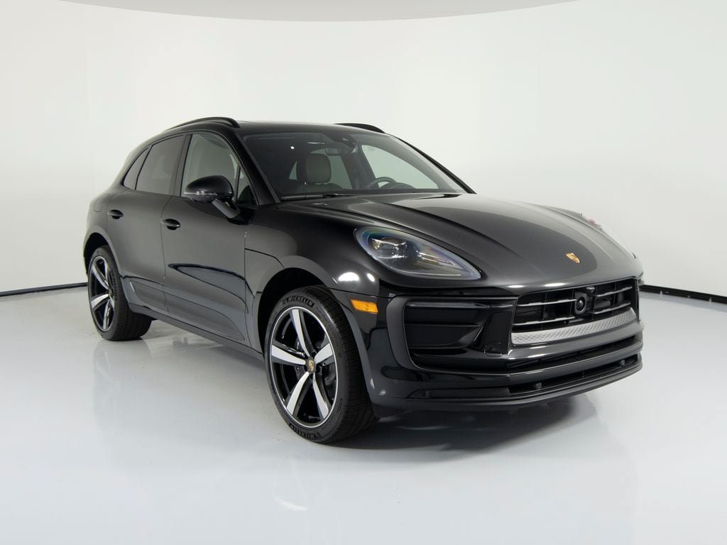 New 2026 Porsche Macan AWD/4WD image 12