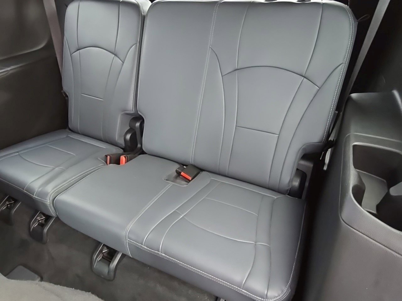 Certified 2024 Buick Enclave Premium image 29