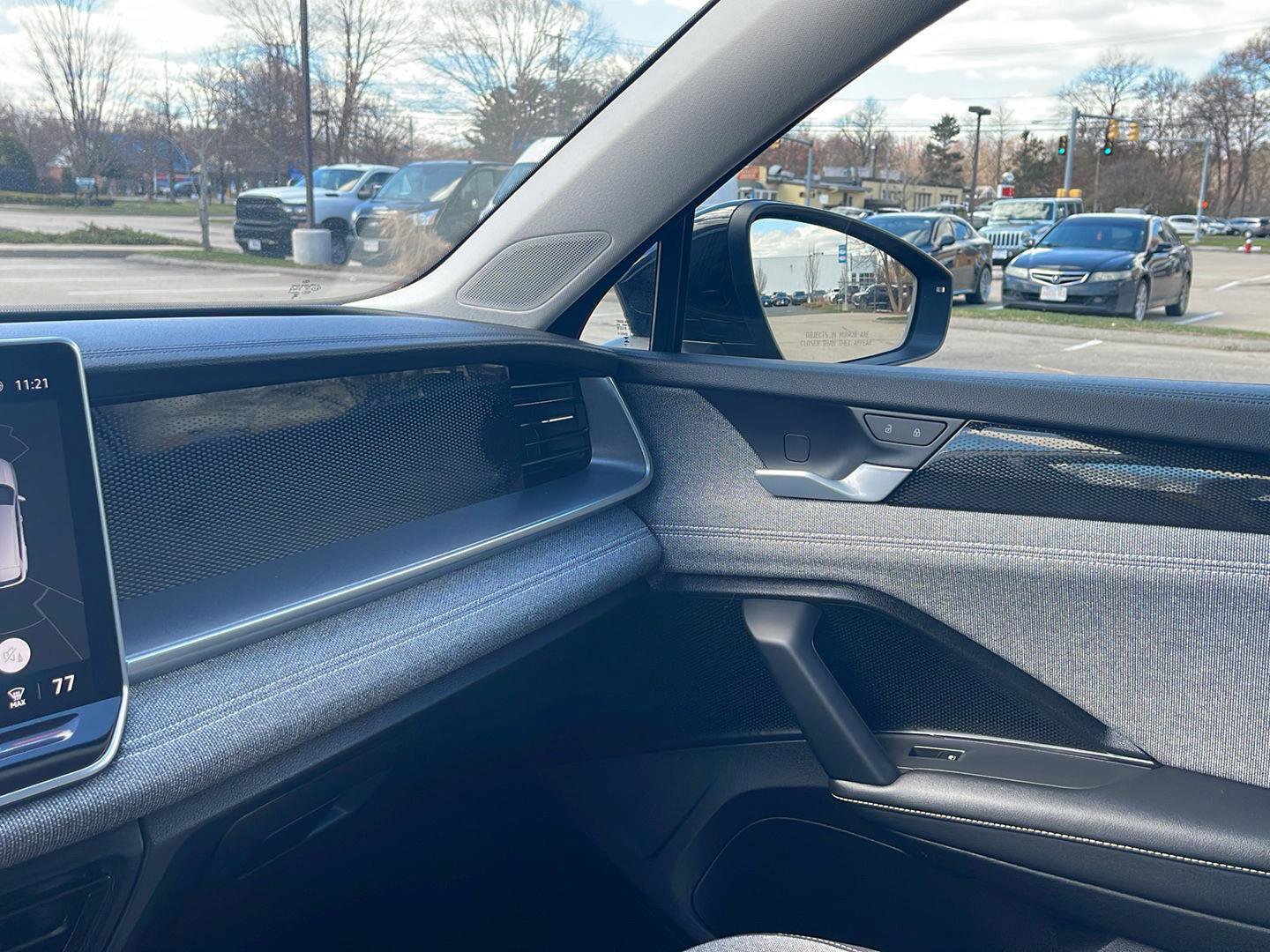 Used 2025 Volkswagen Tiguan S image 29