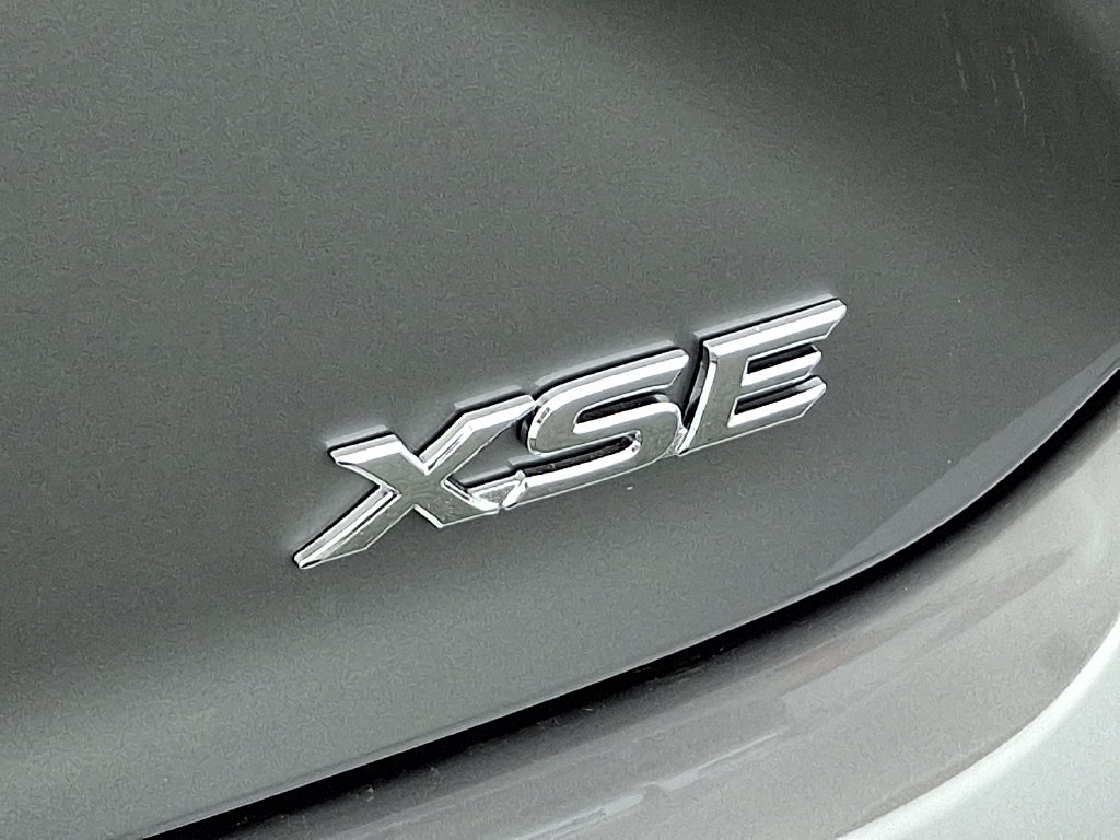 Used 2026 Toyota Camry XSE FWD image 32