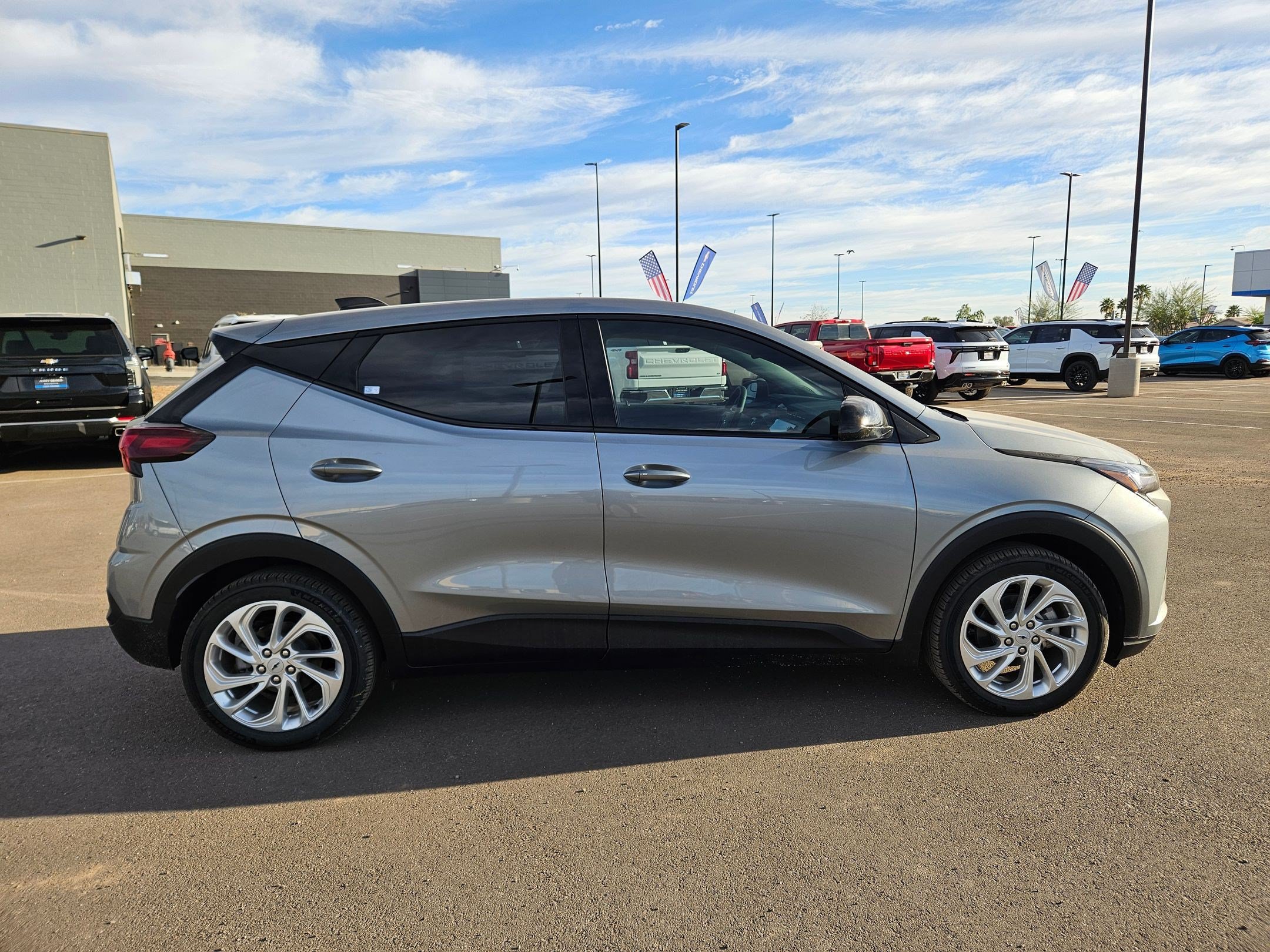 New 2027 Chevrolet Bolt LT w/ Comfort Package FWD image 6