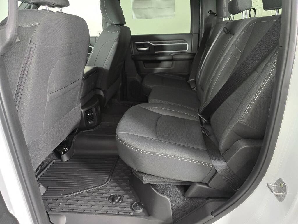 New 2026 RAM 3500 Big Horn AWD/4WD image 23