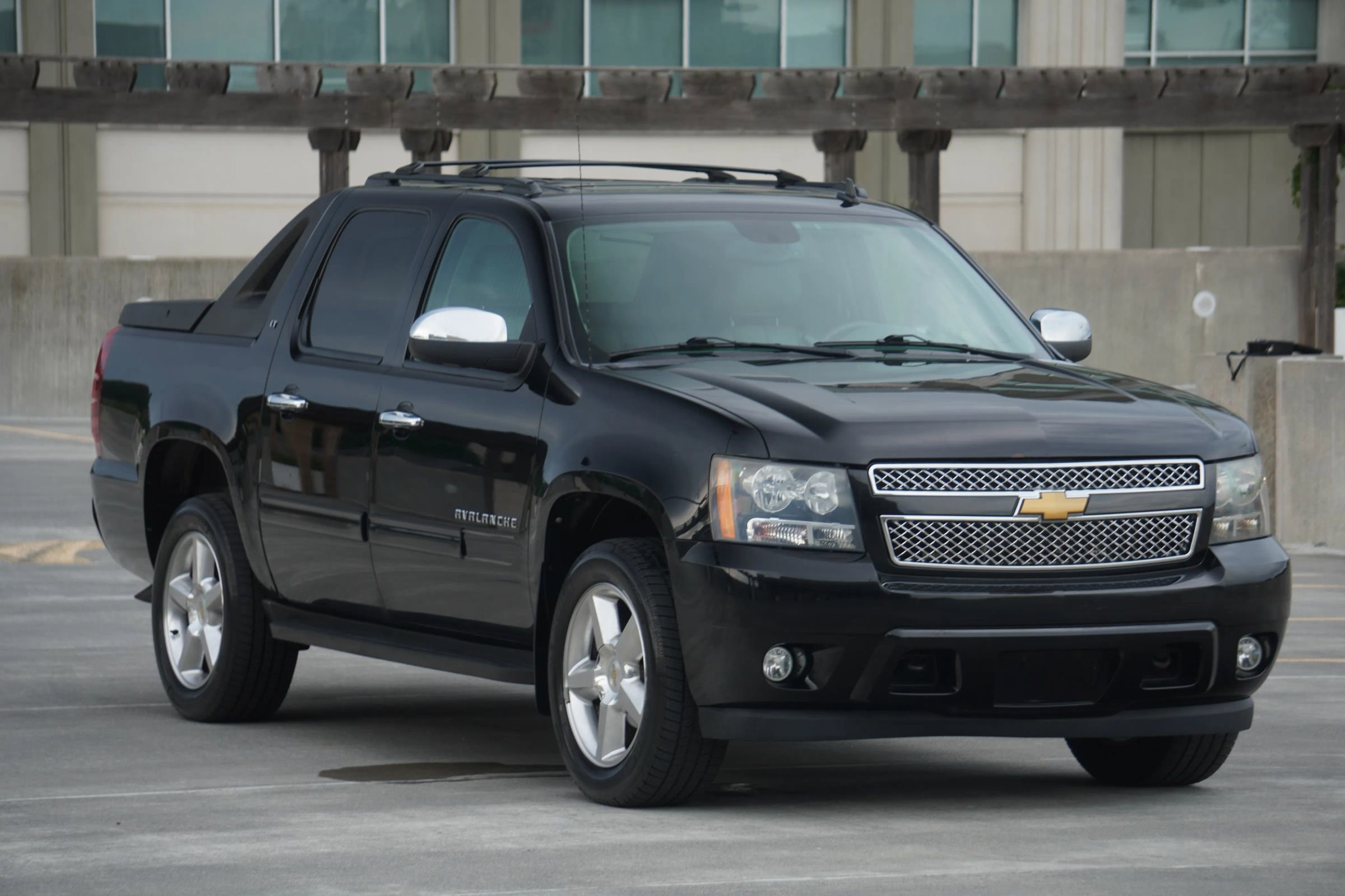 Used 2012 Chevrolet Avalanche LT w/ All-Star Edition image 32