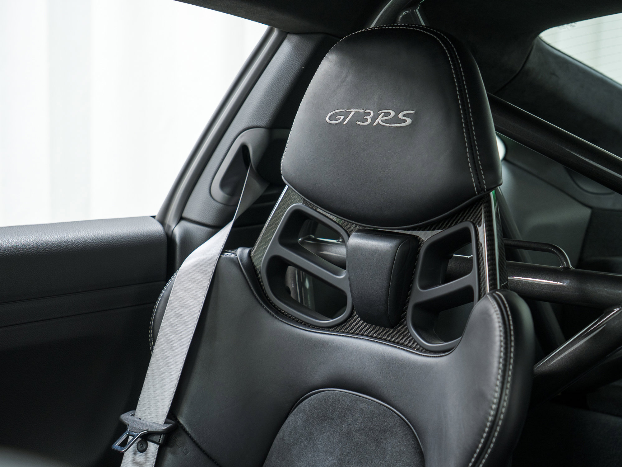 Certified 2016 Porsche 911 GT3 RS image 18