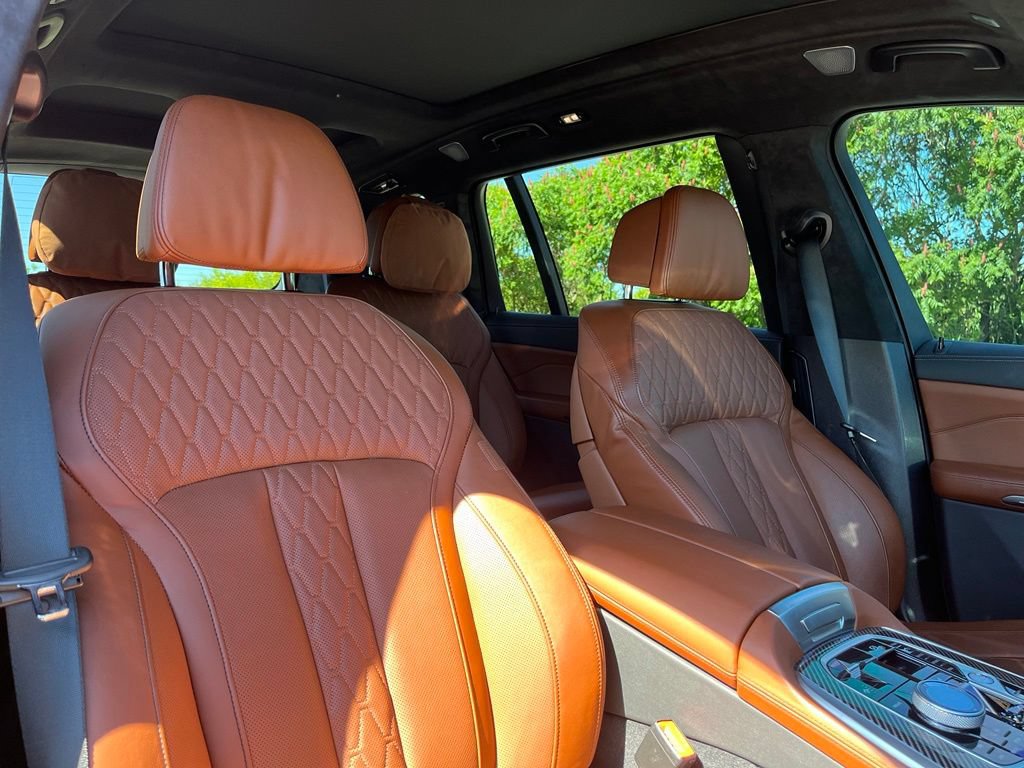 Used 2026 BMW X7 M60i AWD/4WD image 31