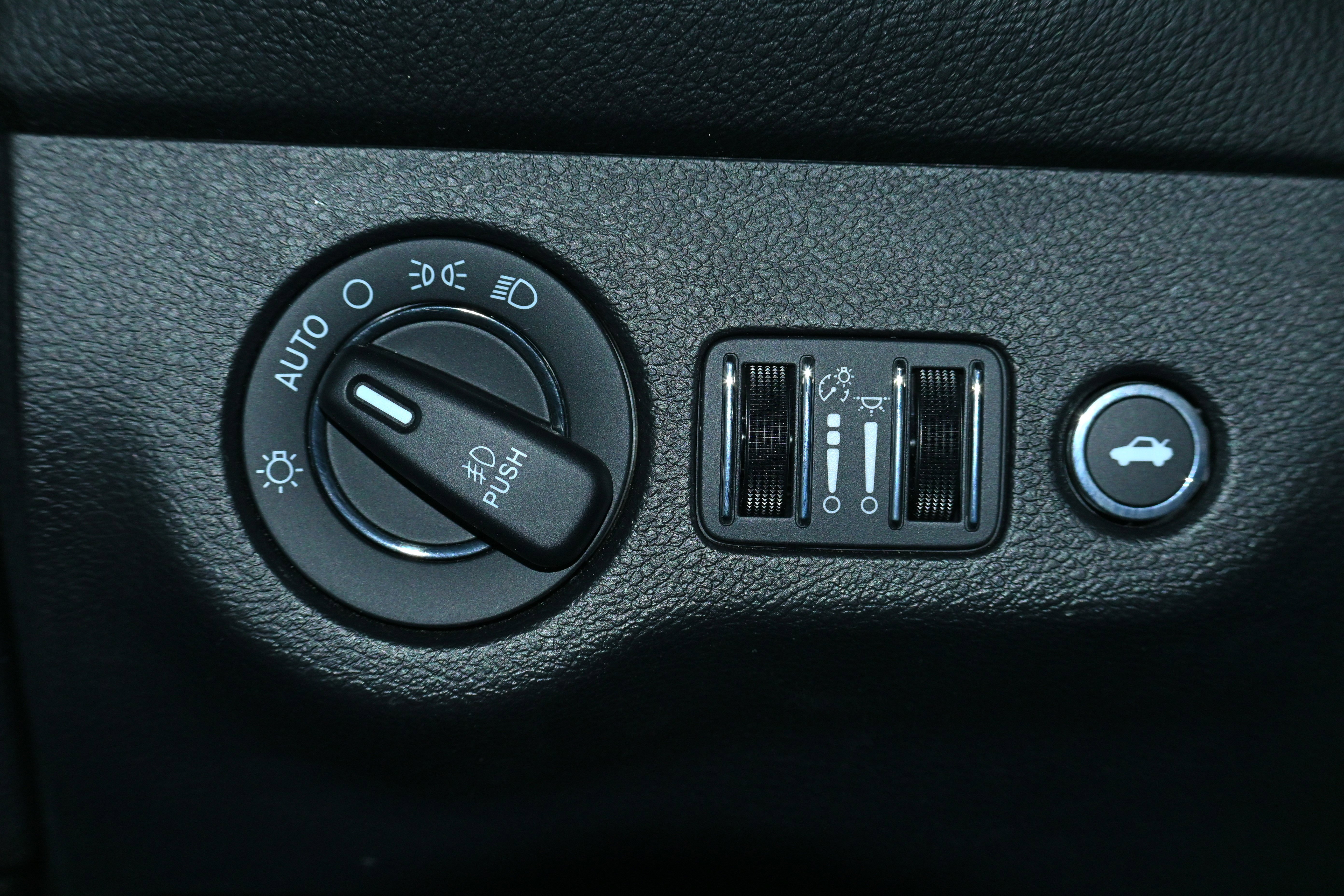 Used 2022 Dodge Challenger R/T Scat Pack RWD image 24