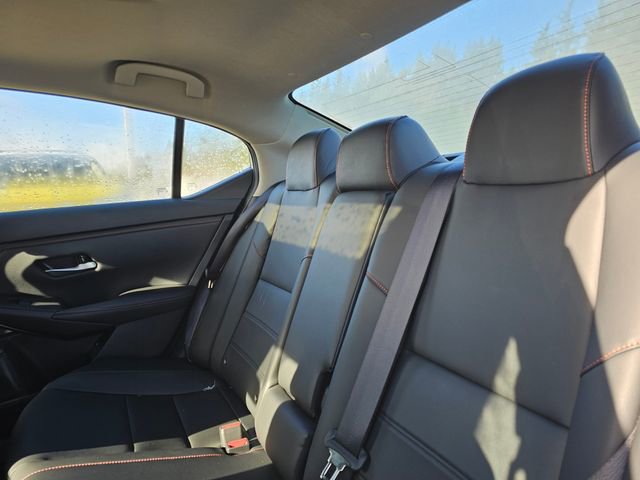 Used 2025 Nissan Sentra SR w/ SR Premium Package image 16