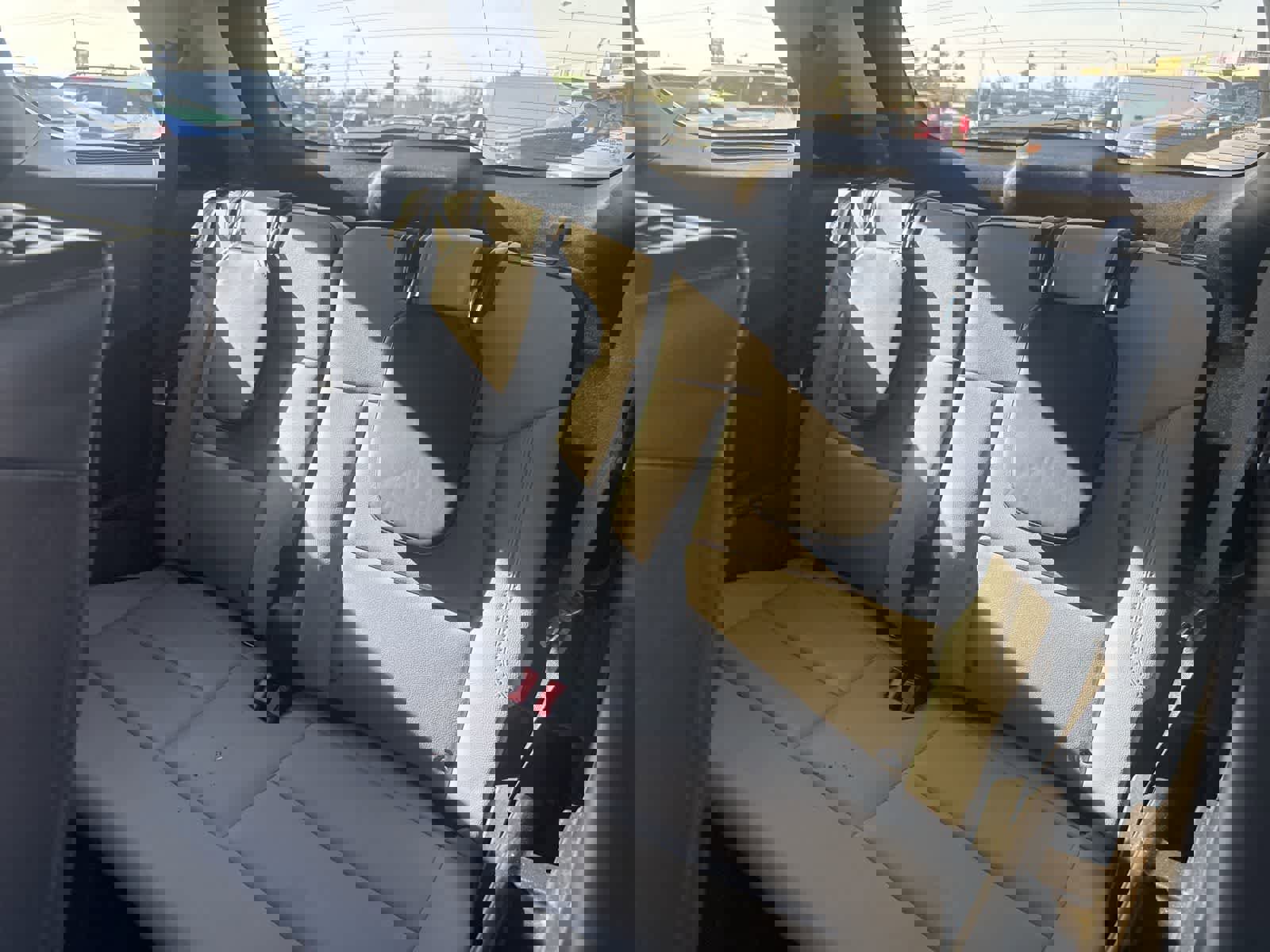 Used 2021 Ford Explorer XLT w/ Equipment Group 202A image 18