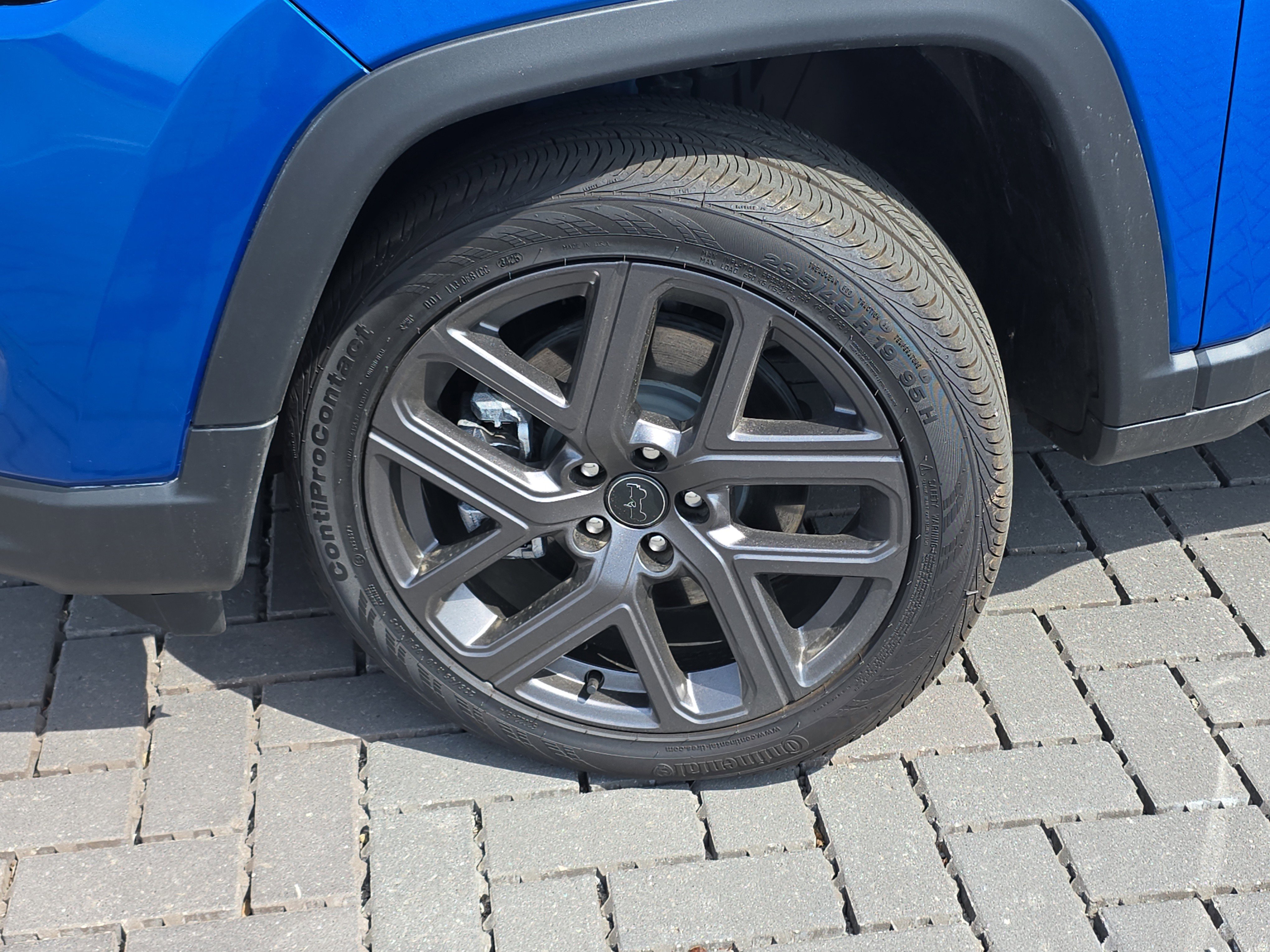 Used 2026 Jeep Compass Limited image 11