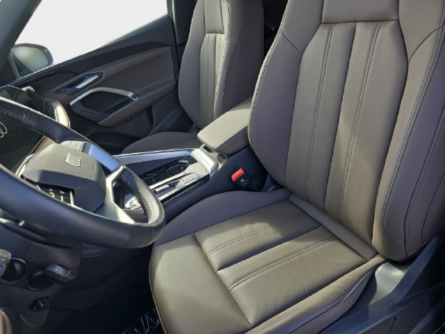 Certified 2025 Audi Q5 Premium w/ Convenience Package AWD/4WD image 19