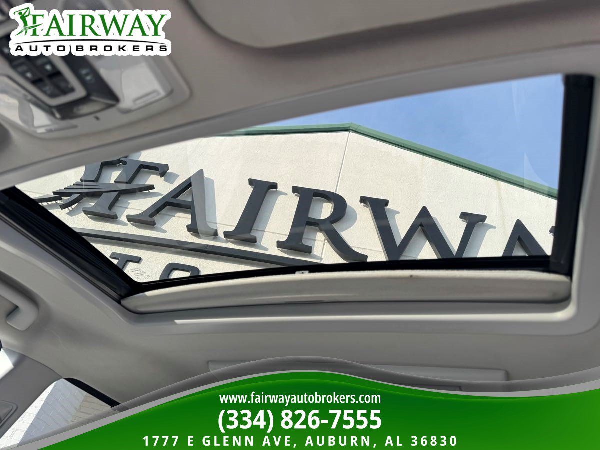 Used 2020 Toyota Sienna Limited Premium w/ Carpet Mat Package AWD/4WD image 26