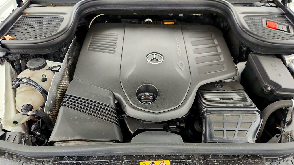 Used 2024 Mercedes-Benz GLS 450 4MATIC image 27