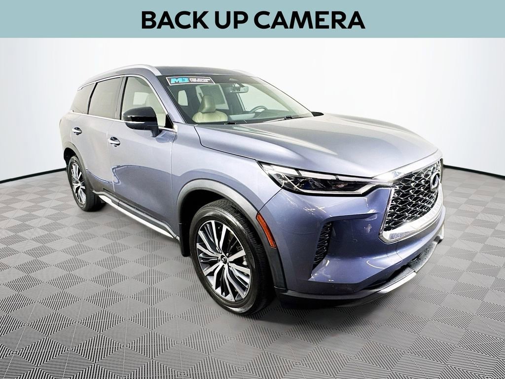 Used 2023 INFINITI QX60 Sensory w/ Cargo Package image 3