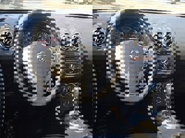 Used 2011 Nissan Rogue S image 15