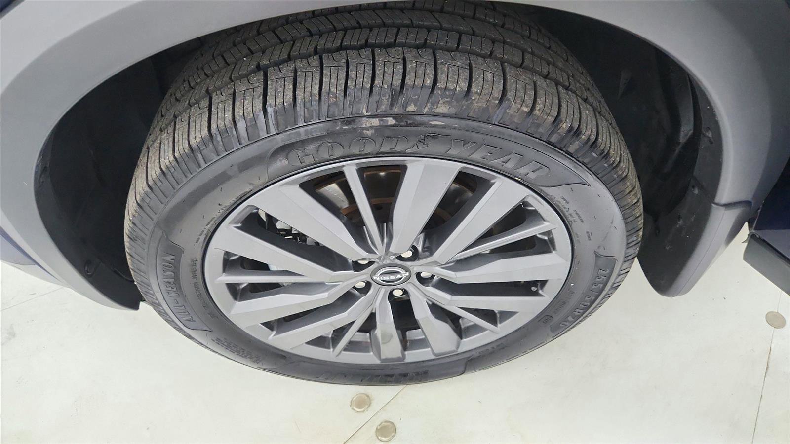 Used 2022 Nissan Pathfinder SL w/ SL Premium Package image 32