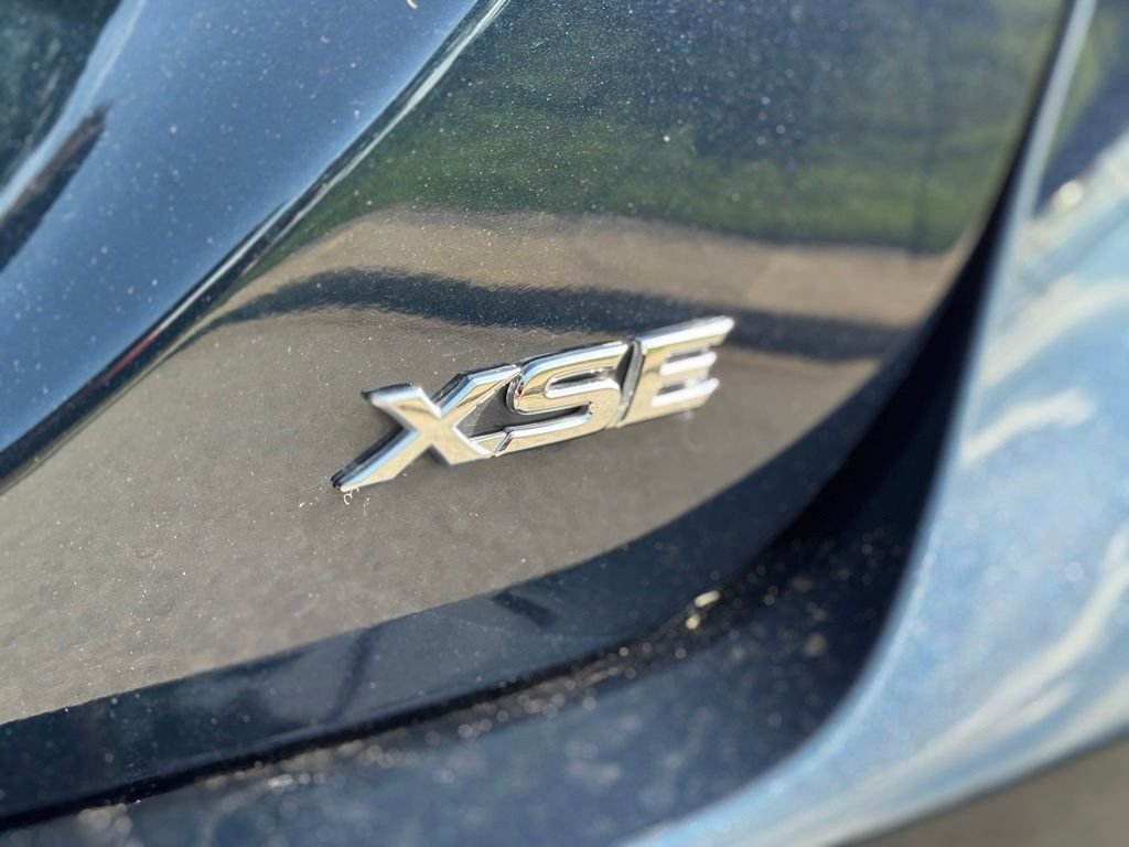 Used 2020 Toyota Camry XSE FWD image 17