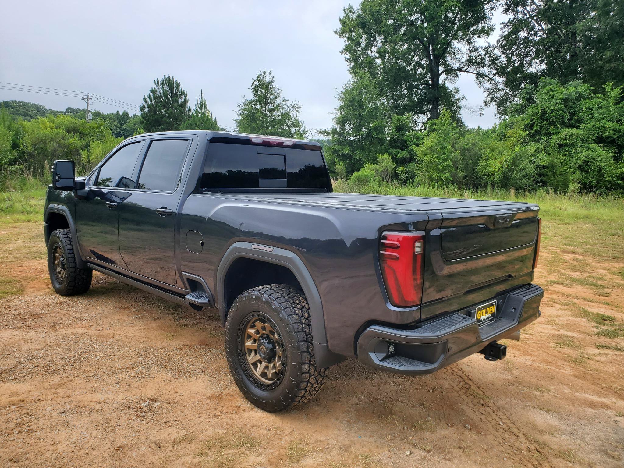 Used 2025 GMC Sierra 2500 Denali Ultimate AWD/4WD image 13