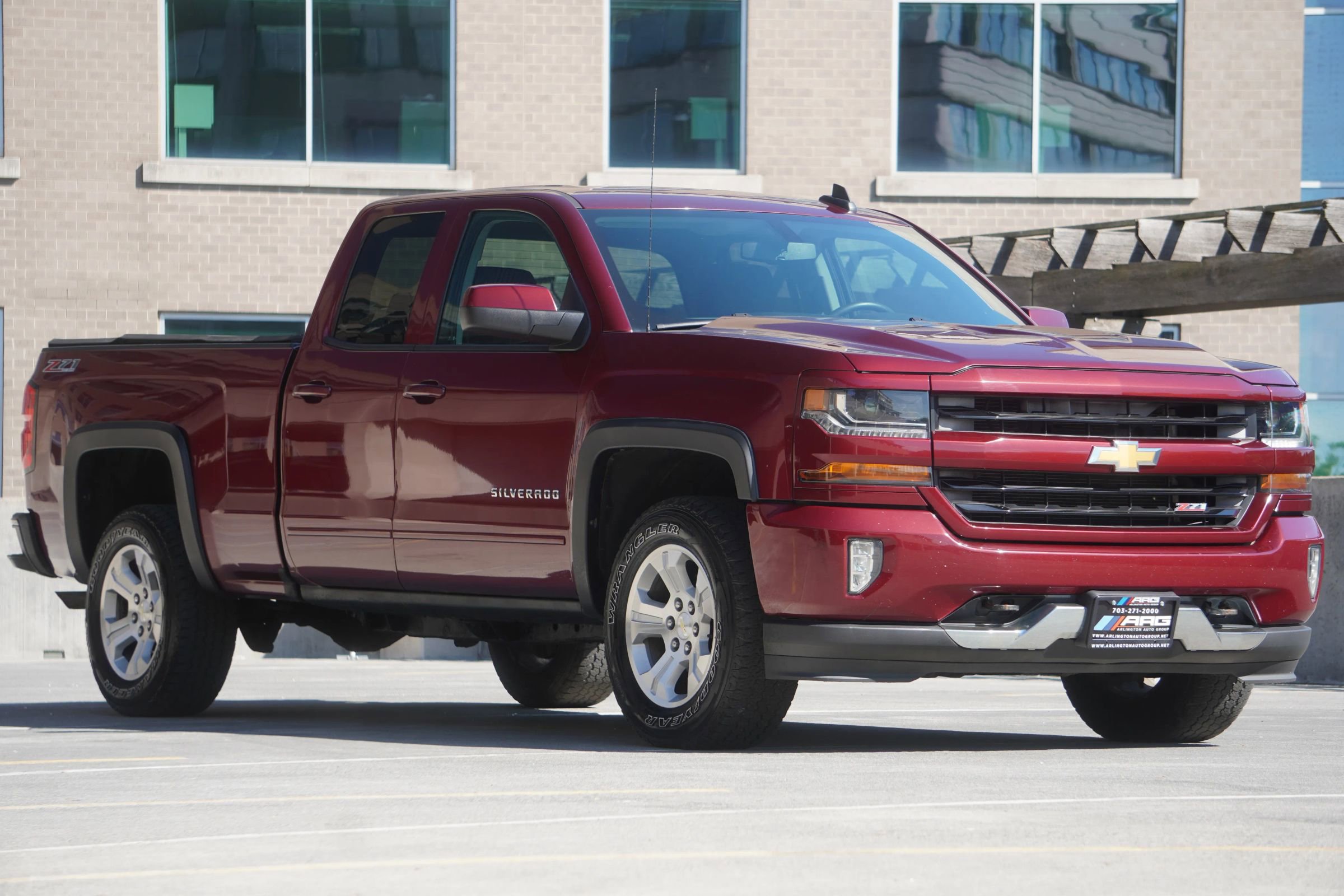 Used 2016 Chevrolet Silverado 1500 LT w/ All Star Edition AWD/4WD image 2