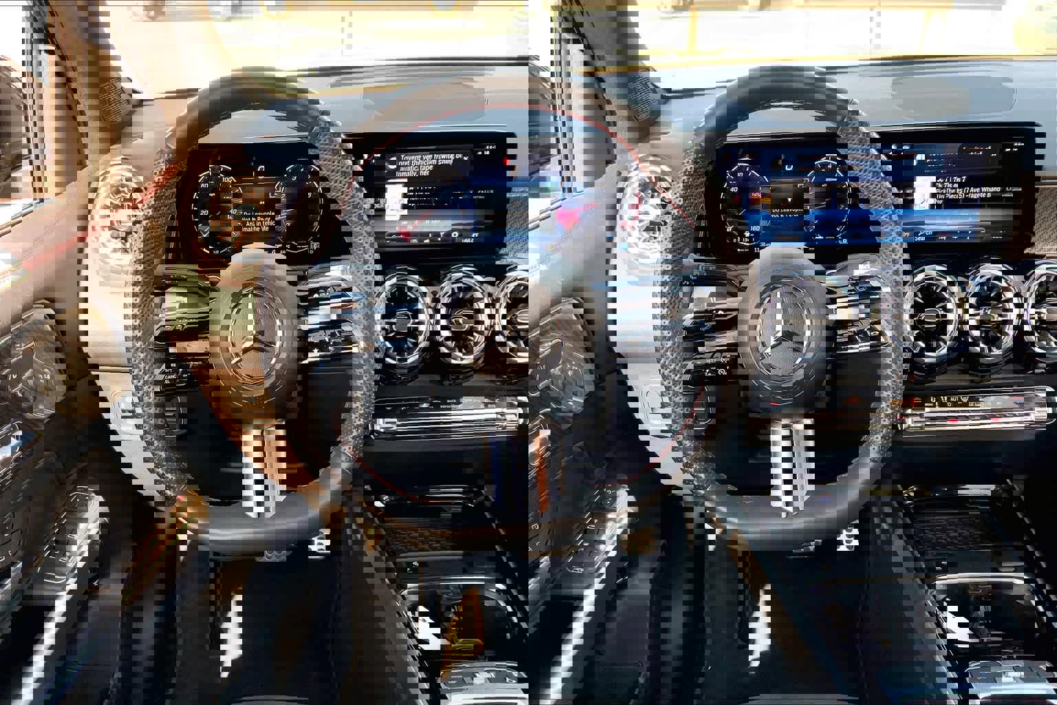 Certified 2024 Mercedes-Benz GLB 250 image 5