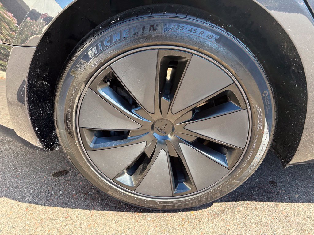 Used 2024 Tesla Model 3 Long Range AWD/4WD image 5