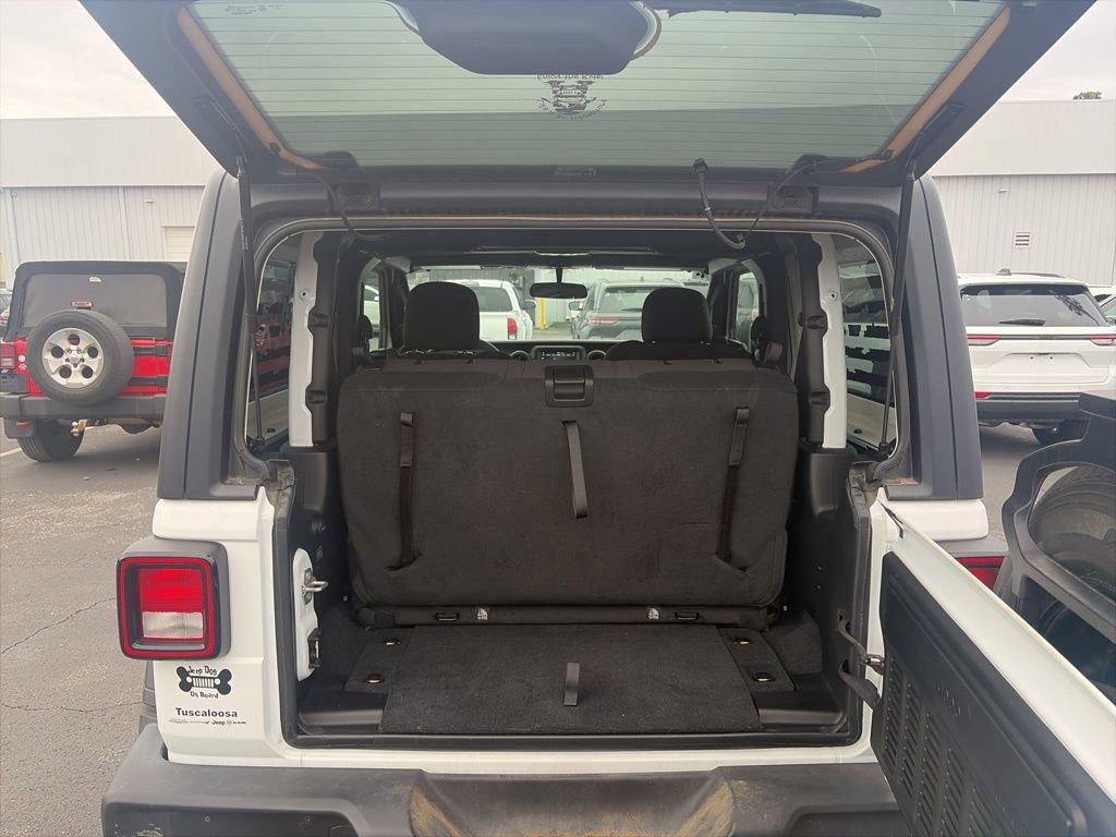 Used 2023 Jeep Wrangler Willys image 10
