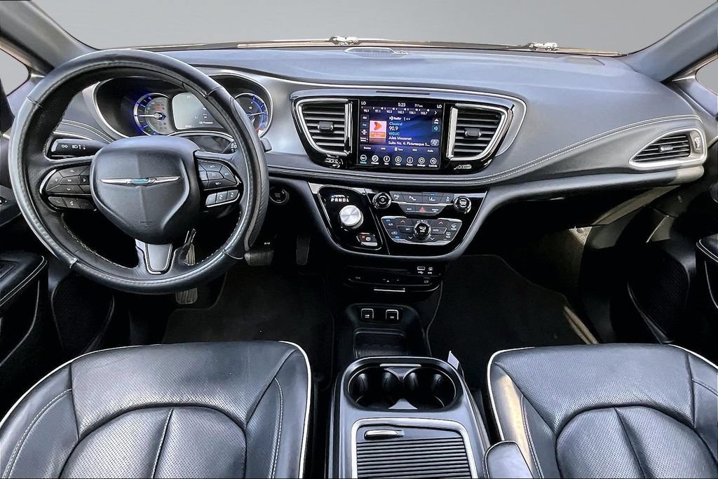 Used 2020 Chrysler Pacifica Limited w/ Advanced Safetytec Group FWD image 16